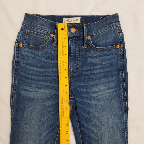 Madewell 10" High-Rise Skinny Jeans in Danny Wash Size 25P - Picture 6 of 9